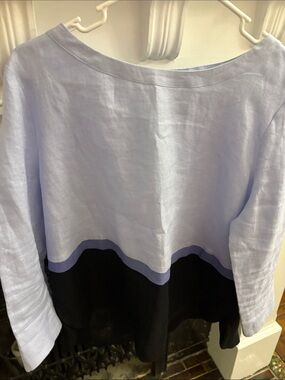 Tyler Boe Light Blue and Black Colorblock Linen Top. classy vibe